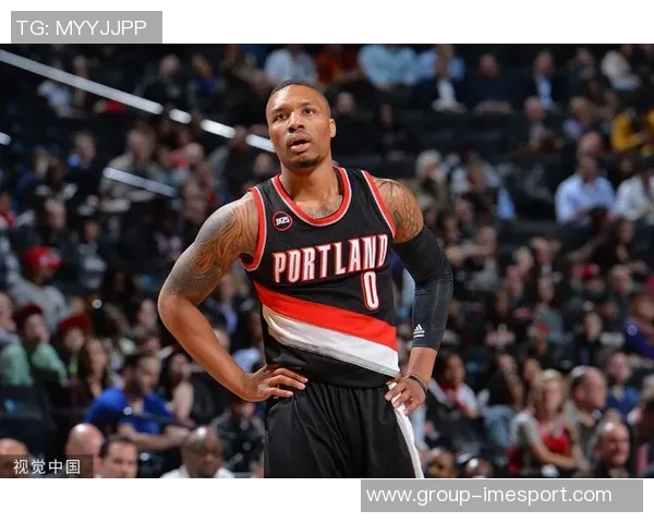 利拉德兼任球员与主帅开拓者新模式引发球迷热议现代篮球的未来方向 利拉德兼任球员与主帅开拓者新模式引发球迷热议现代篮球的未来方向