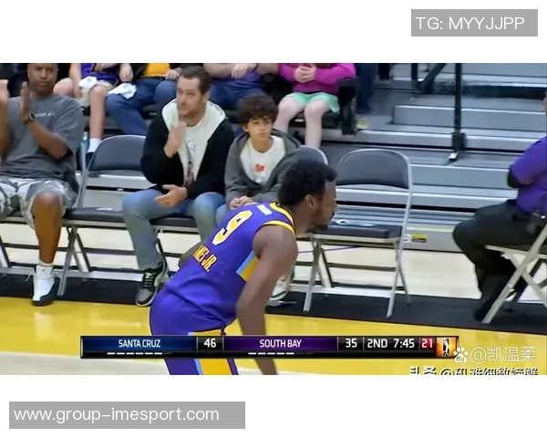 乌布雷半场表现惨淡5投全失仅获6篮板球队陷入困境