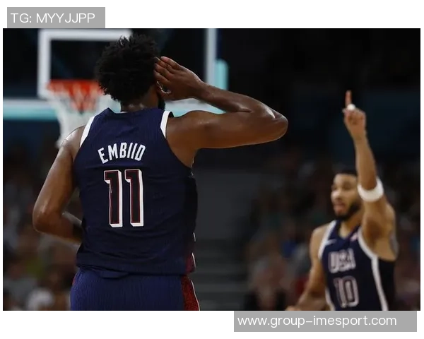 恩比德表现稳健17投7中贡献22分9篮板3助攻1抢断1盖帽助球队取得胜利