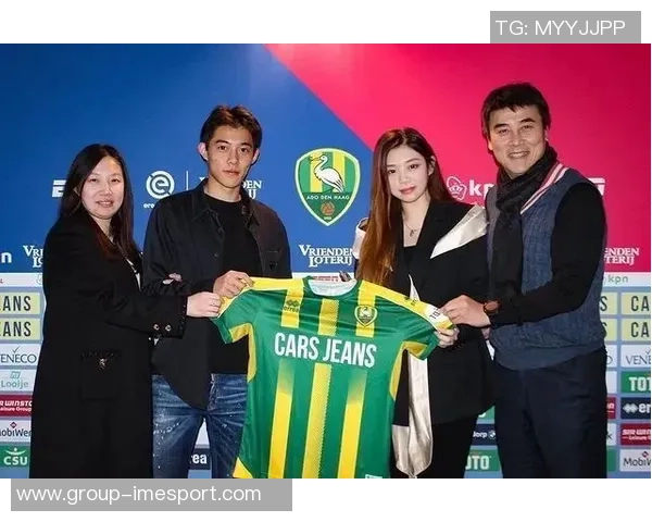 李明家族颜值爆表李嗣镕首秀进球姐姐赛后温馨祝贺 李明家族颜值爆表李嗣镕首秀进球姐姐赛后温馨祝贺